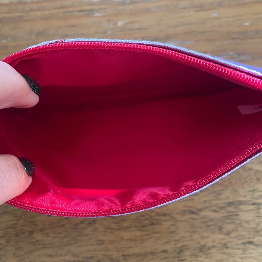 ipsy adorable pouch